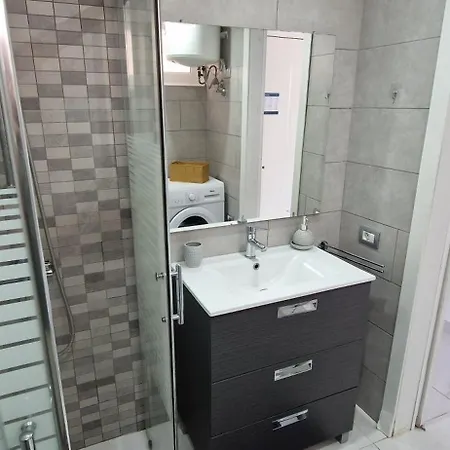 Apartment Sweet Dreams *